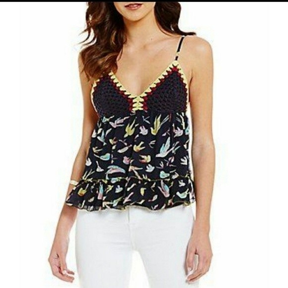 Chelsea & Violet Tops - Chelsea & Violet Fllowy Bird Crochet Top Size Small